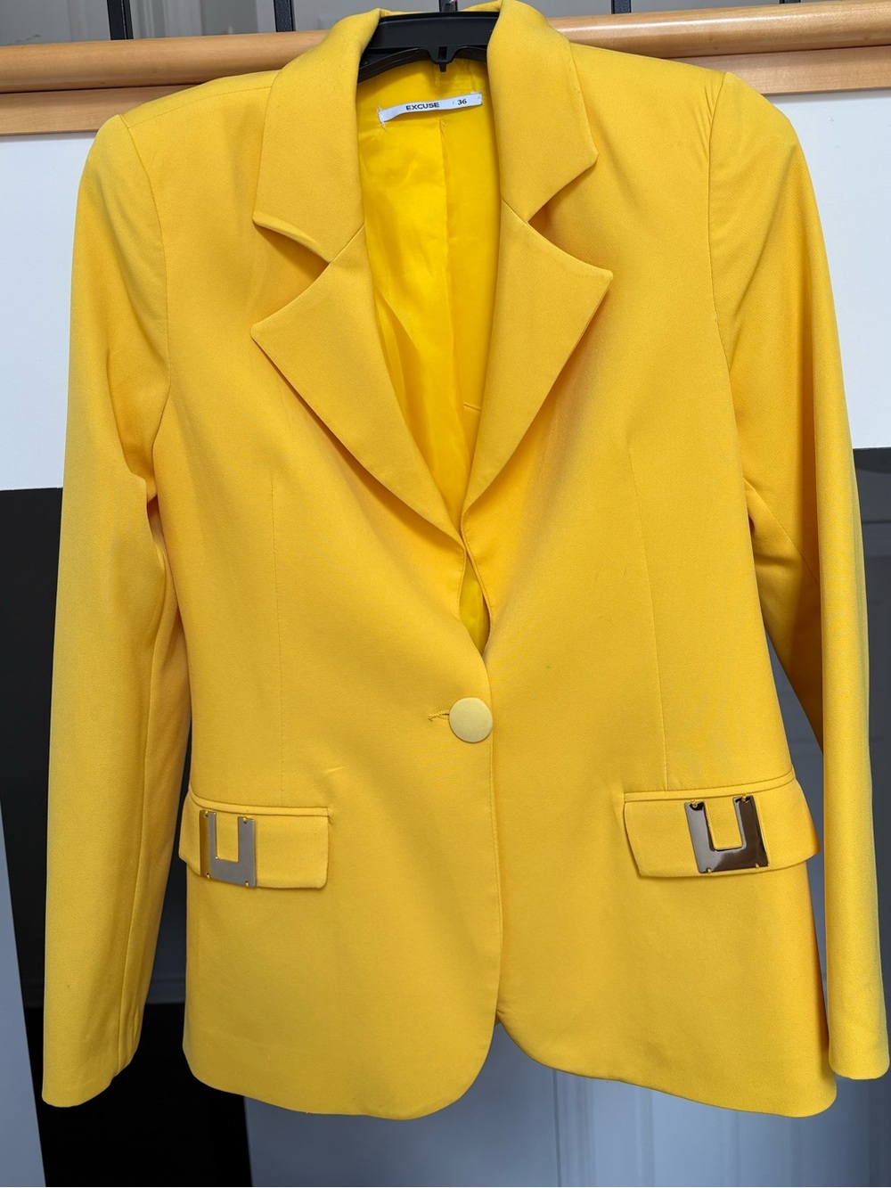Yellow Single-Button Women's Blazer with Notch Lapel